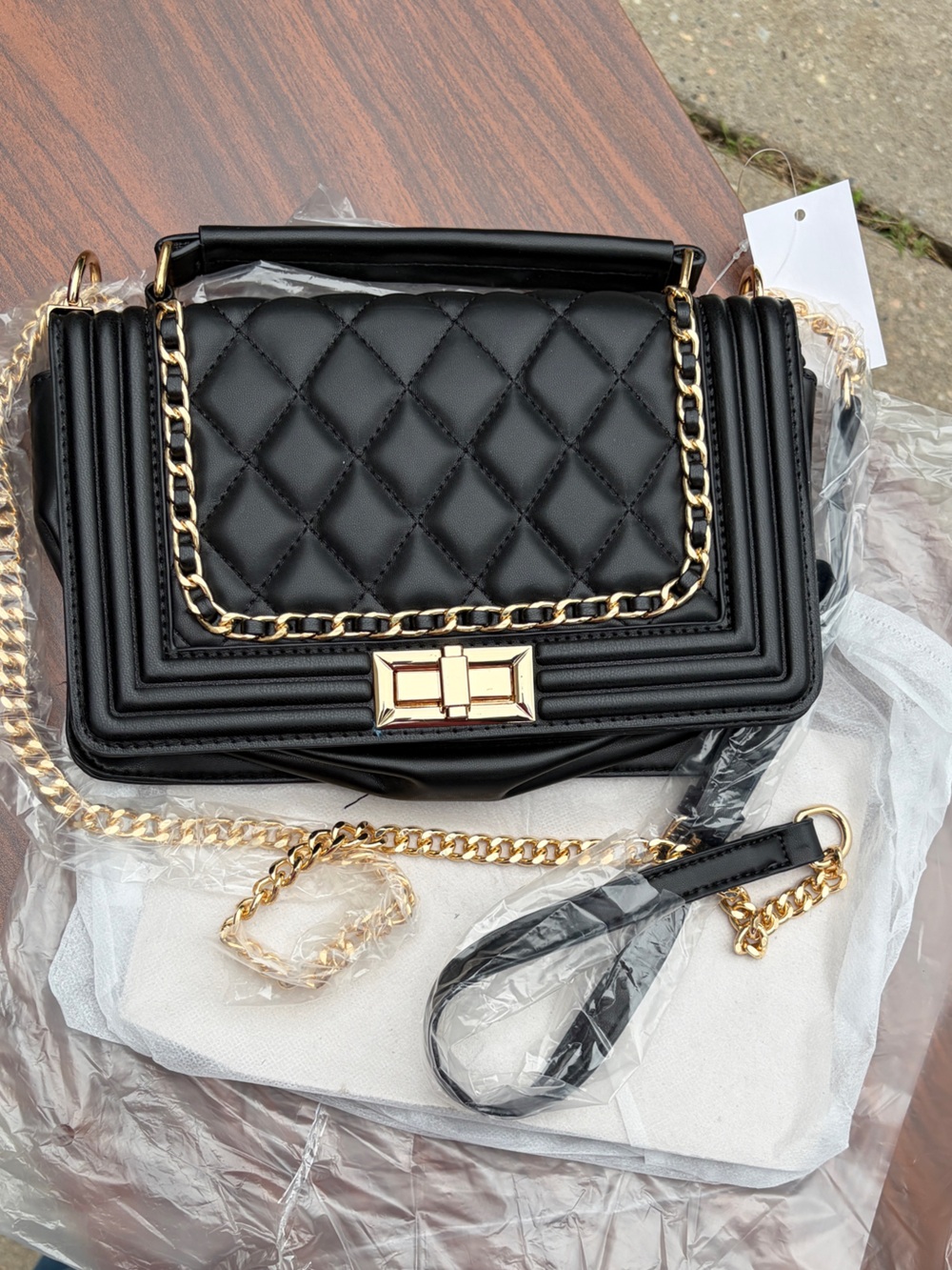 Black Quilted Crossbody Shoulder Bag Gold Chain Turn Lock New